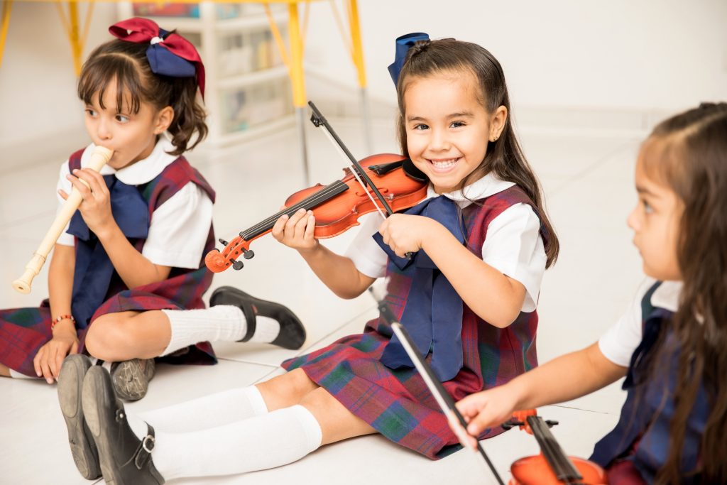 آموزش موسیقی به کودکان  و تقویت خلاقیت در آنها