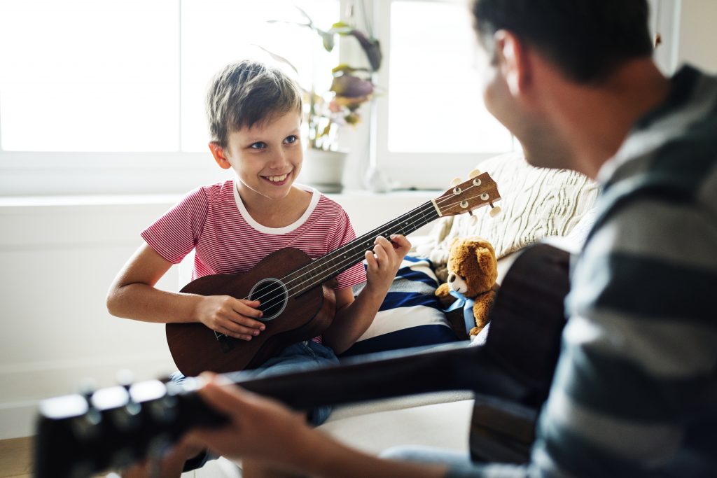 آموزش موسیقی به کودکان و حمایت والدین
